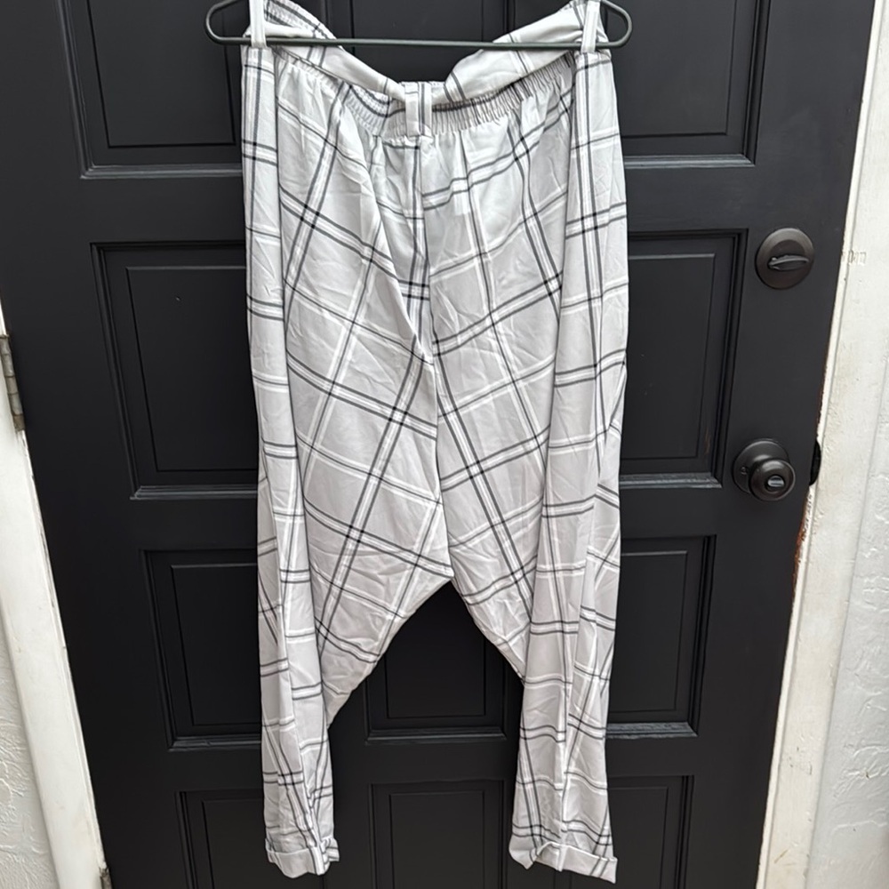 Torrid 3 Gray Plaid Women's Pants - Picture 6 of 6